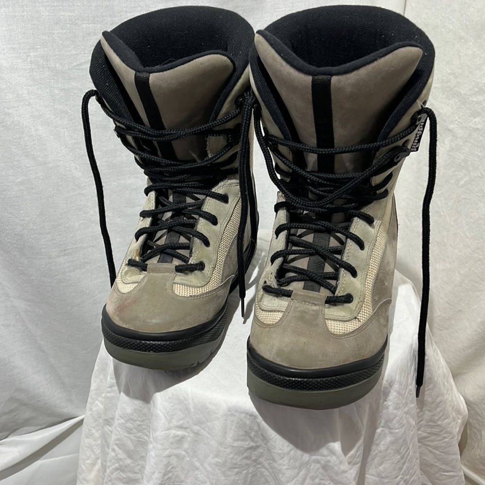 Kingpin Snowboard Boots, Size 8